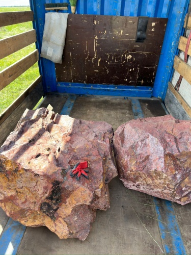 Ландшафтные глыбы красно-фиолетовые 200-1000 килограмм купить в Краснодаре