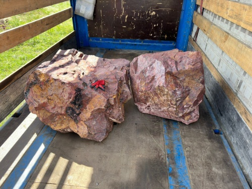 Ландшафтные глыбы красно-фиолетовые 200-1000 килограмм купить в Краснодаре