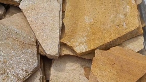 Плитняк златолит жёлтый для цоколя купить в Краснодаре