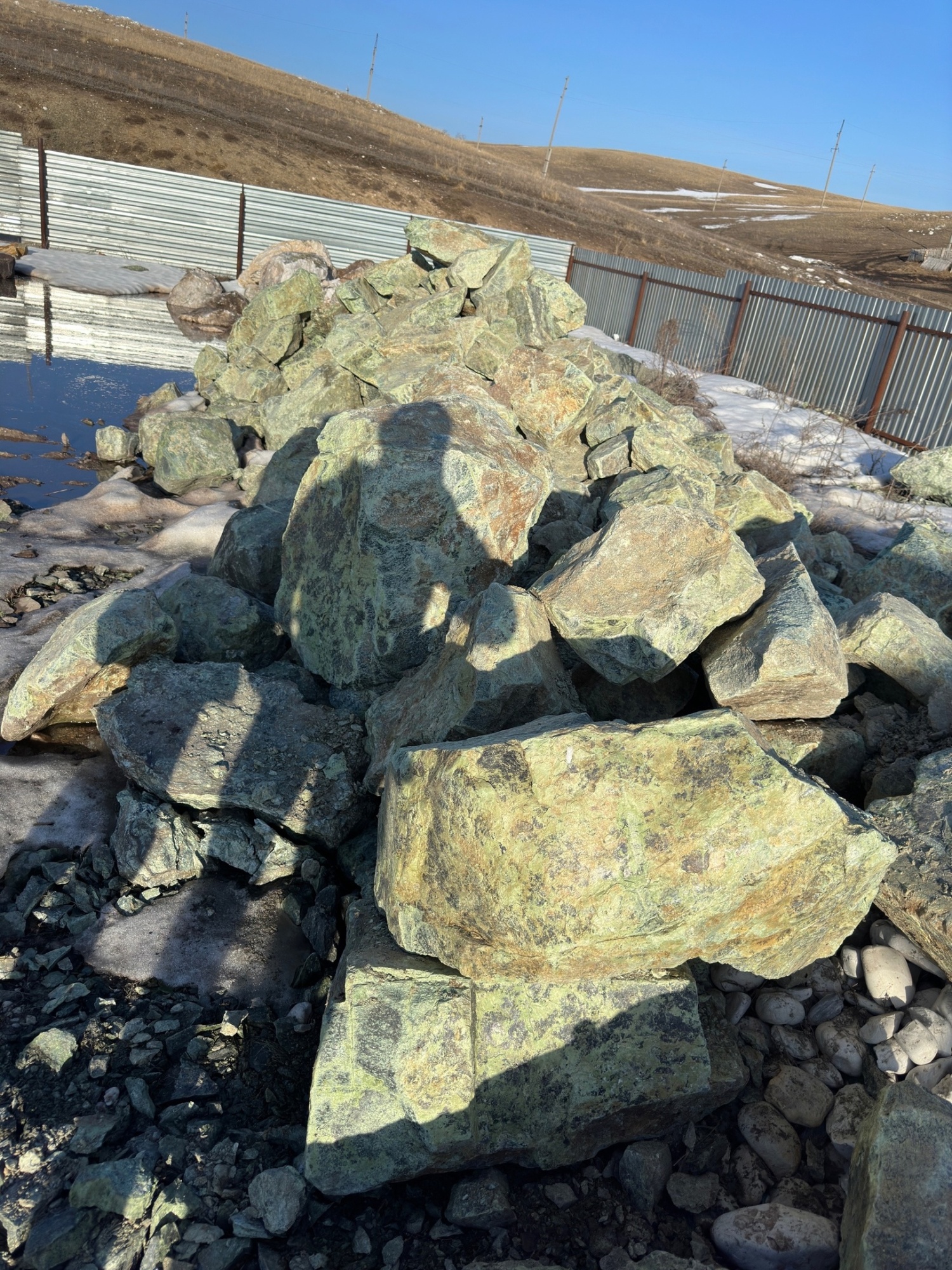 Камни для ландшафтного дизайна зелёные 10-60 килограмм купить в Краснодаре