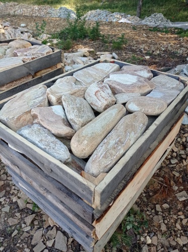 Златолит жёлтый, жёлто-зелёный глыбки и валуны для ланшафтного дизайна купить в Краснодаре