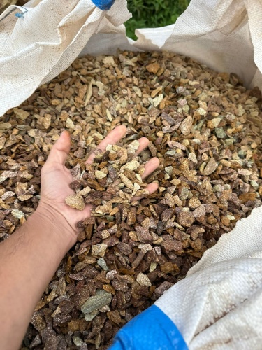 Златолит персиковый декоративная каменная крошка купить в Краснодаре