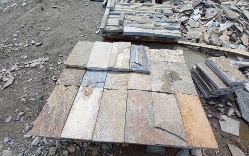 Плитка пилёная златолит Уральский для цоколя, отмостки купить в Краснодаре