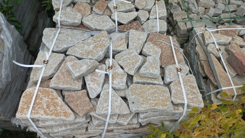 Гранитный плитняк галтованный для парковки купить в Краснодаре