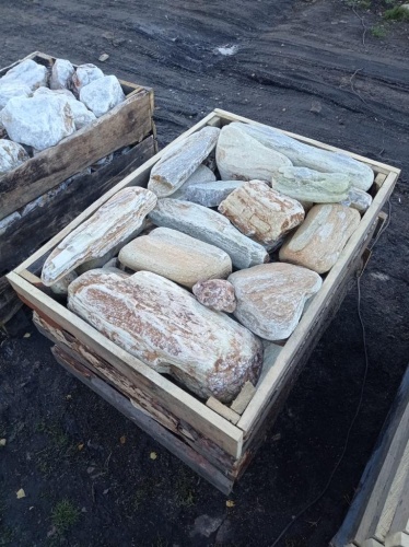 Златолит жёлтый, жёлто-зелёный глыбки и валуны для ланшафтного дизайна купить в Краснодаре